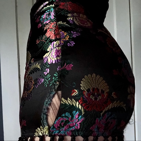 FOREVER21 Tassel Mini Skirt - Picture 4 of 4